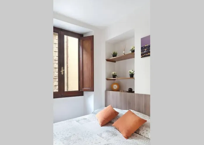 Nice Portion Of Property Near Santa Croce Florencia, Italia