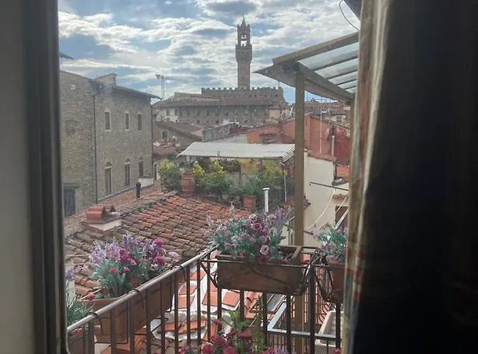 Appartamento Attico In Piazza Santa Croce Firenze, Italia