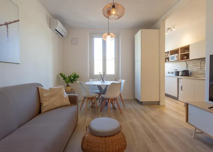 Mosse Leopolda Apartment By Mamo Florencia, Italia