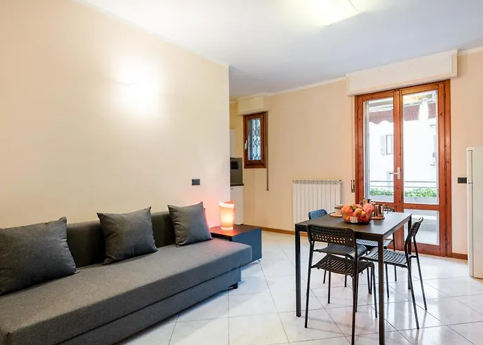 Guesthost - Comfortable Flat With Terraces Firenze, Italia