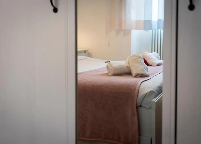 32 Nero - Florence Apartment San Niccolo, Italy