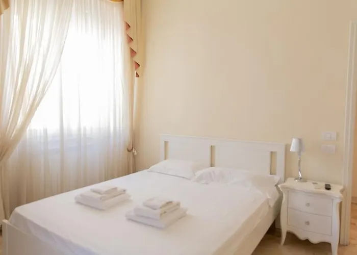 Classic 1Br Outside Ztl & 10 Min From Center Florencia, Italia