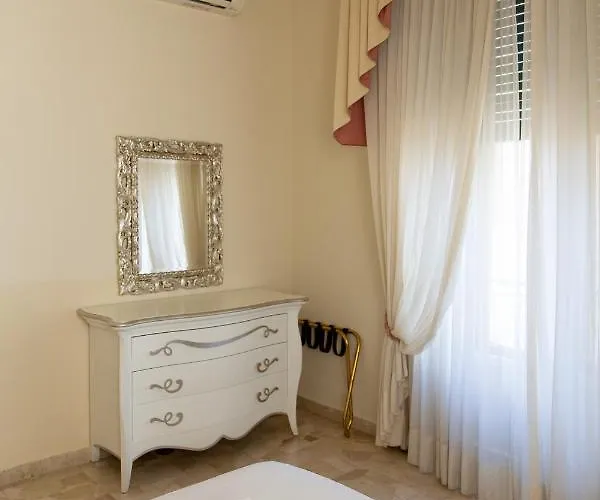 Classic 1Br Outside Ztl & 10 Min From Center Firenze, Italia