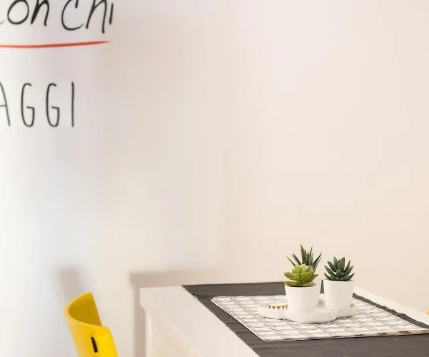 Centrale APT con terrazza a 5min dal Pitti! - HomeUnity Firenze, Italia