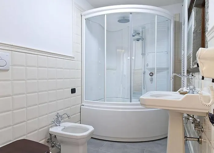 Charming Suite By Villa Il Mosaico Firenze, Italia