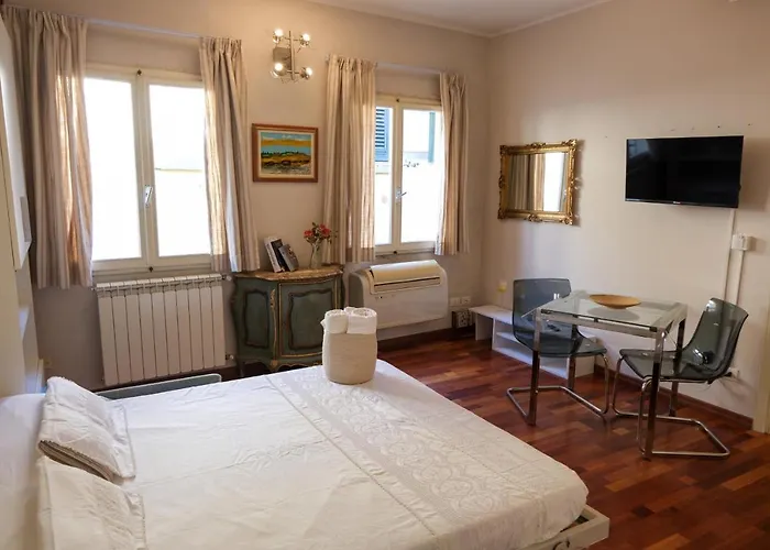 Ludo'S Home Firenze, Italia