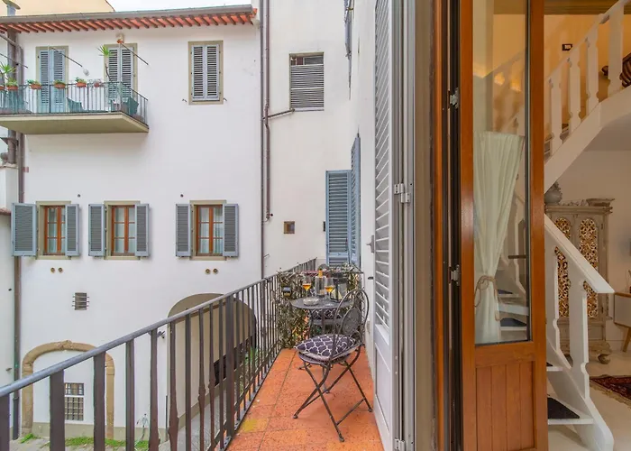 Tintori Art Loft Apartment Florence, Italy