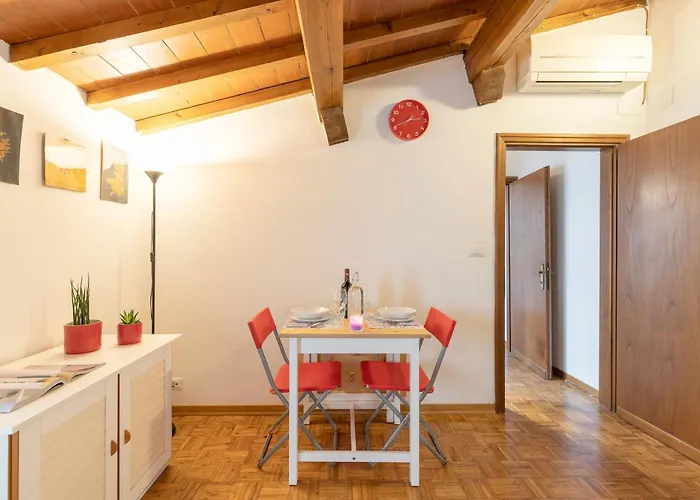 Florence Lovely Suite-Hosted By Sweetstay, Italia