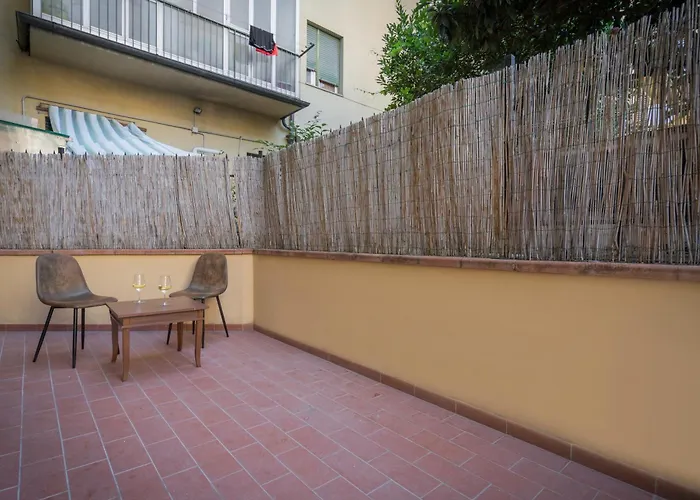 Appartamento incantevole con patio Firenze, Italia