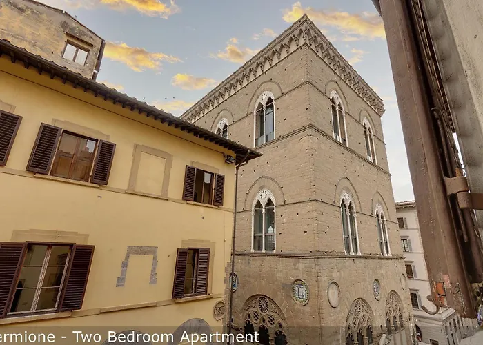 Calzaiuoli Apartments By Mamo Florencia, Italia