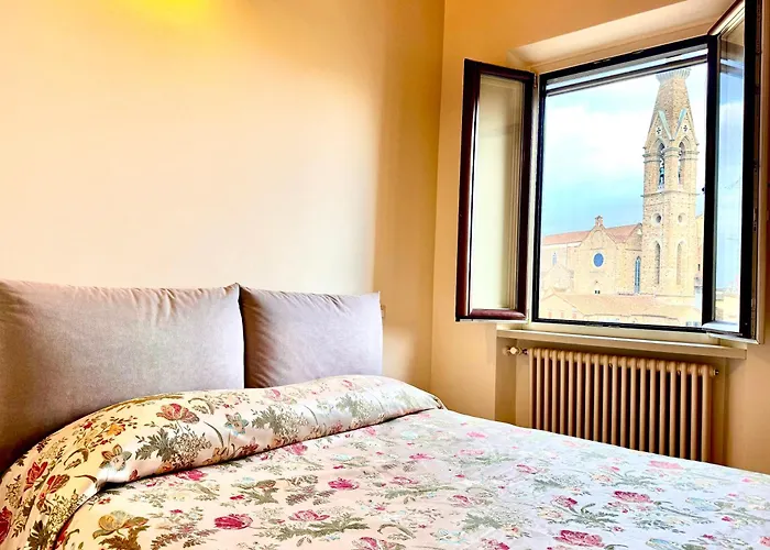 Double View Apartment Florence, Italy