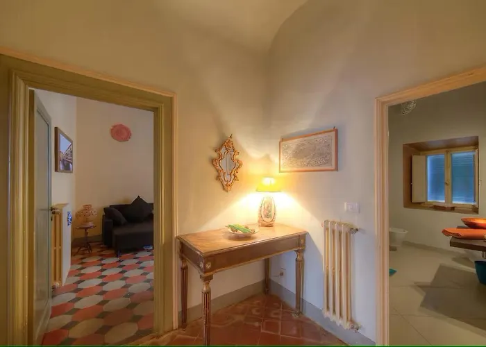 Historical Building Charming Apartment Firenze, Italia