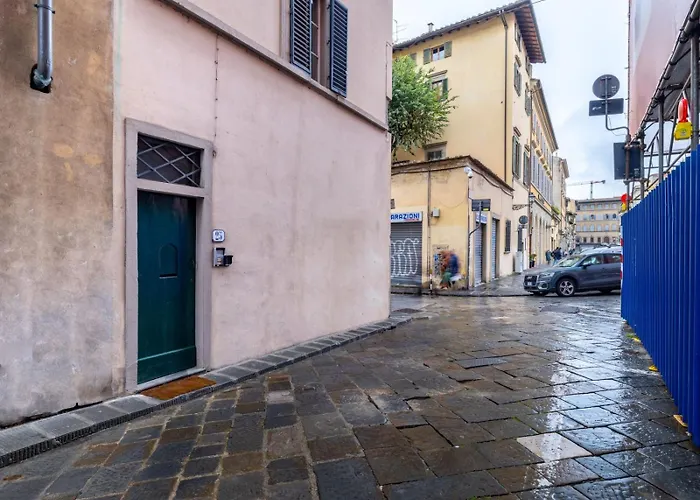 S1 Tower - Dolcevita Holiday Firenze, Italia