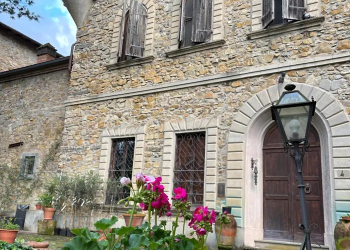 Casa La Torre Un Castello Alle Porte Di Firenze, Itália