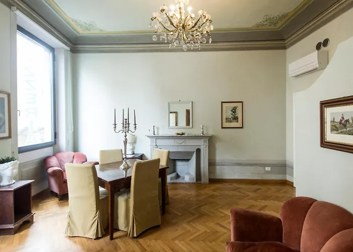 Palazzo Bianchini Apartment Florence, Italy