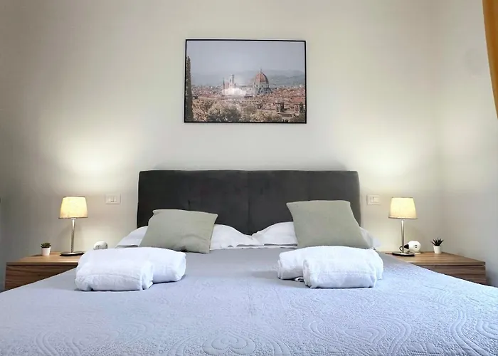 Nencionihouse- Modern Comfort Close To City Center Firenze, Italia