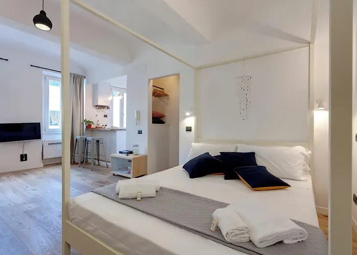 Scala Apartment By Mamo Florencia, Italia