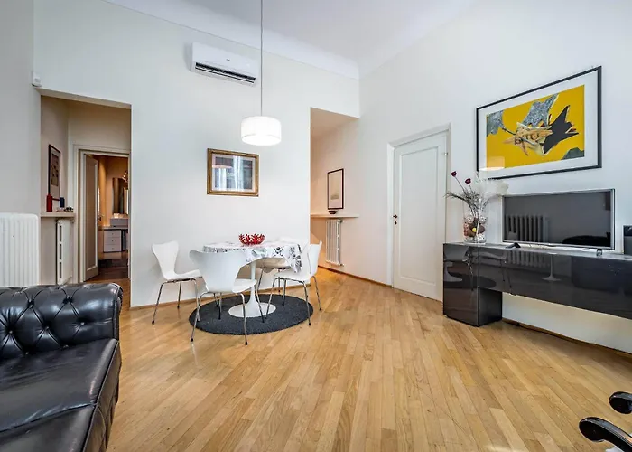 Yd Servi Suite Apt Firenze, Italia