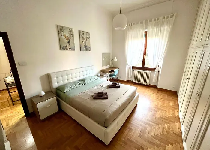 Florence Lungarno Apartment, Italia