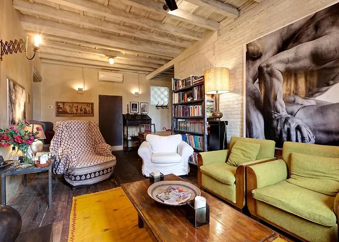 Charming Hideaway In Florence Old Town, Italy