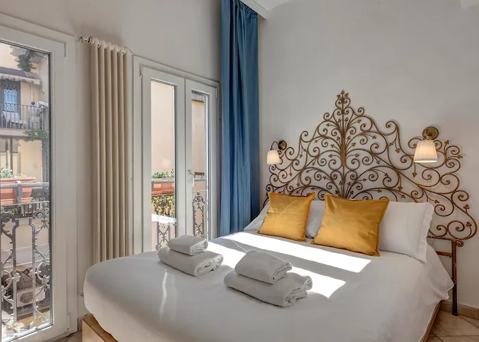 Taddeo Apartement By Mamo Florencia, Italia