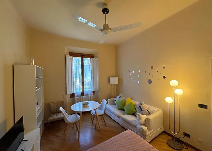 Celeste Apartment-San Frediano Firenze, Italia