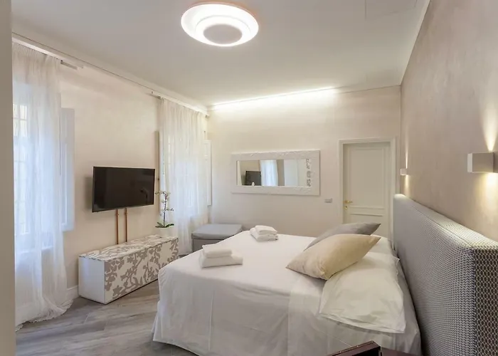 Duomo Suite Ghirlandaio Firenze, Italia