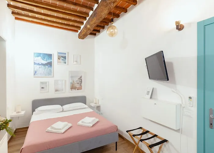 Florence David'S Guesthouse Steps From Accademia Gallery