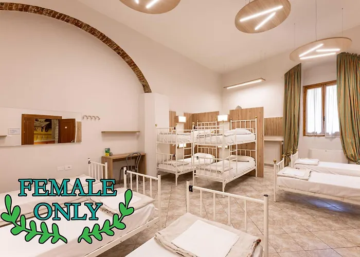 Hostel Archi Rossi
